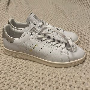 NWOT Adidas grey Stan Smith Lux, size US M 7.5 W 9.5